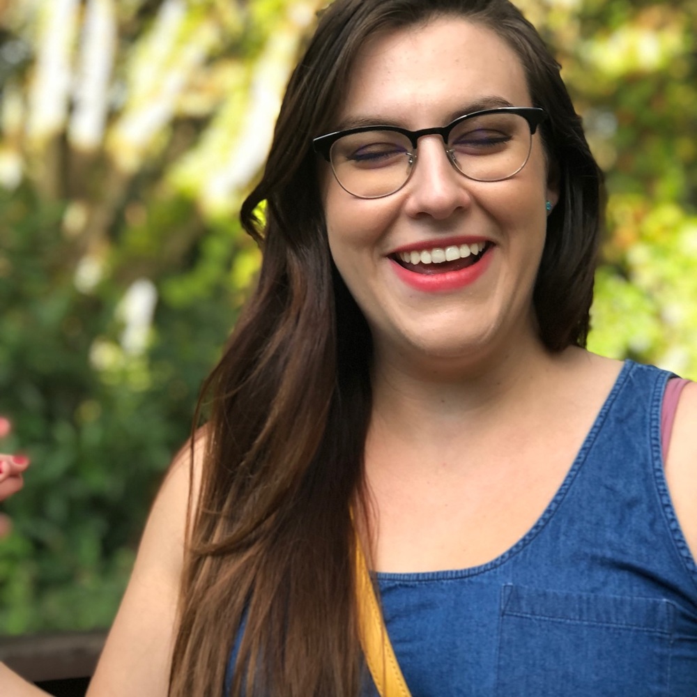 Meet your Posher, Hillary